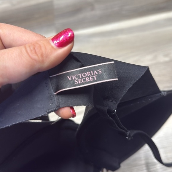 Victorias Secret Black Women's Intimate Bra - Picture 3 of 7